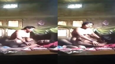 বাংলাদেশি ভাবি তার স্বামীকে চুদছে এবং গোঙ্গাচ্ছে