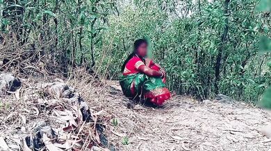 টিচার আমাকে জঙ্গলে নিয়ে গিয়ে চোদন খেলো