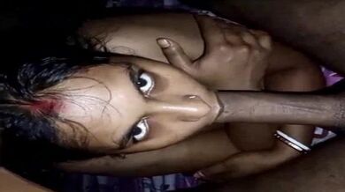 বাংলাদেশি সুন্দরি সেক্সি বৌদির দেশি ব্লোজব সেক্স প্রেমিকার সাথে