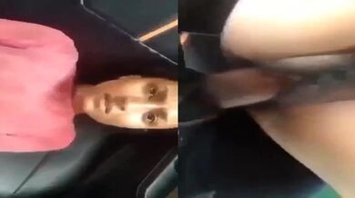 তরুণী মেয়ে গাড়ির ভেতরে চোদাচুদি করছে