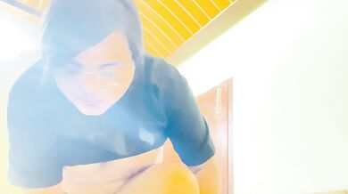 বন্ধুর মোটা কালো বাড়া চুষে বীর্য খেলাম