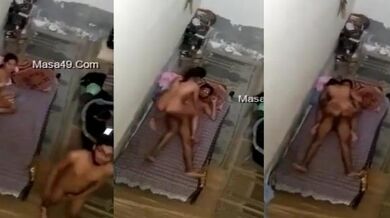 প্রতিবেশীর হাতে ধরা পড়েছে বাঙ্গালী মেয়ে, বাড়িতে ছেলের সাথে সেক্স করতে গিয়ে